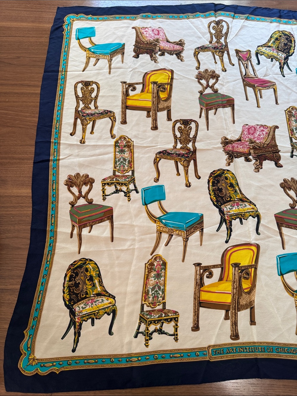 Echo Museum collection silk scarf - Picture 2 of 7
